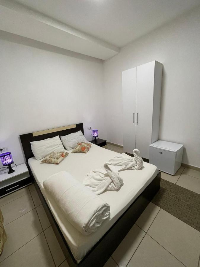 Hostel Tripoli Palace Bukareszt Zewnętrze zdjęcie