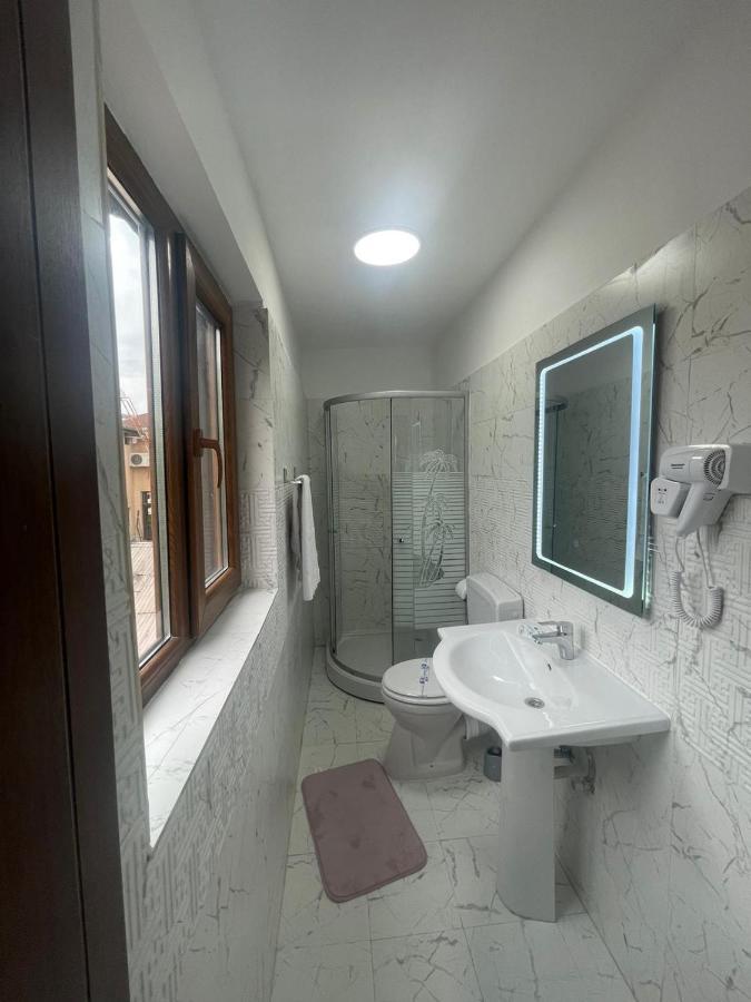 Hostel Tripoli Palace Bukareszt Zewnętrze zdjęcie