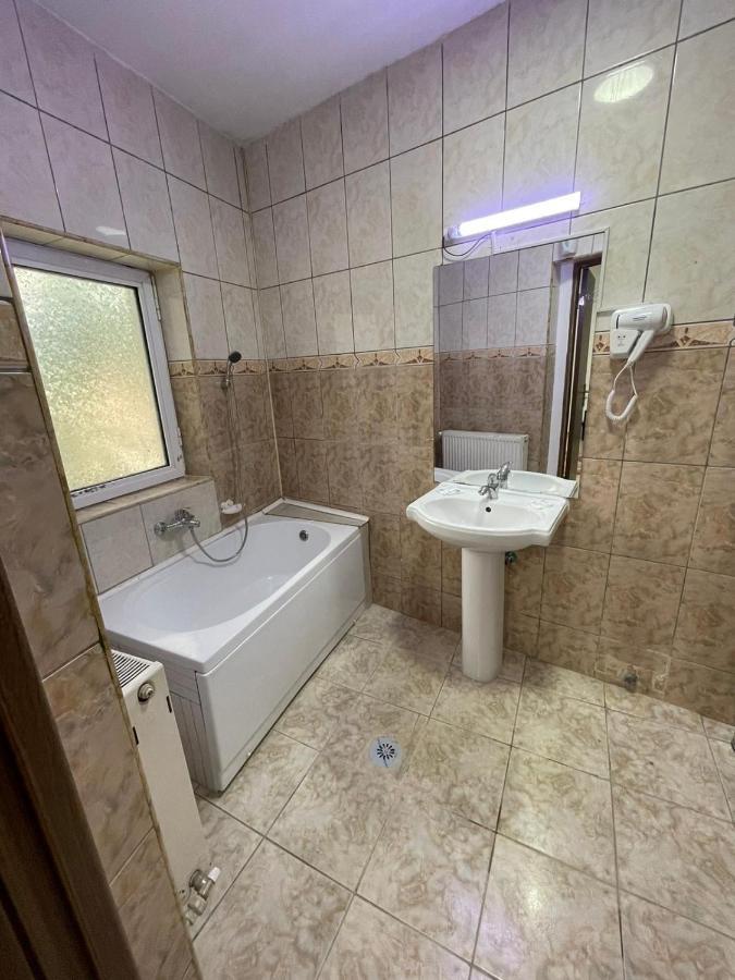 Hostel Tripoli Palace Bukareszt Zewnętrze zdjęcie