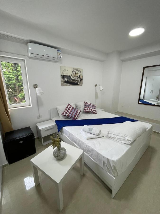 Hostel Tripoli Palace Bukareszt Zewnętrze zdjęcie