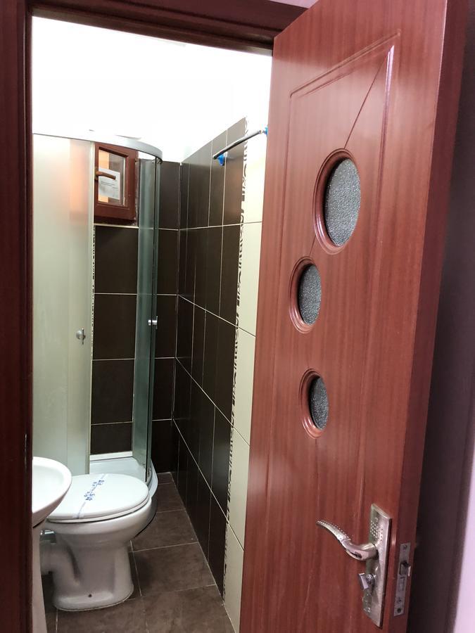 Hostel Tripoli Palace Bukareszt Zewnętrze zdjęcie